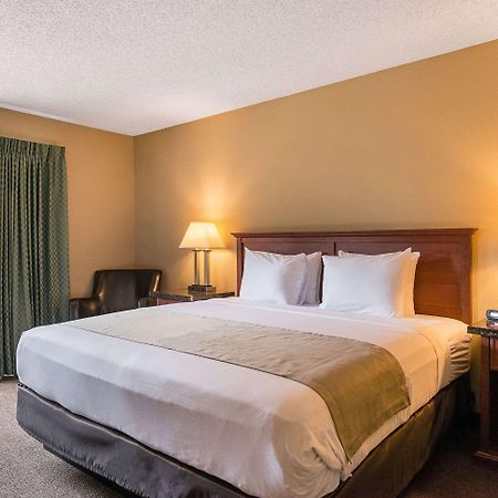 Rodeway Inn & Suites Portland - Jantzen Beach Bagian luar foto