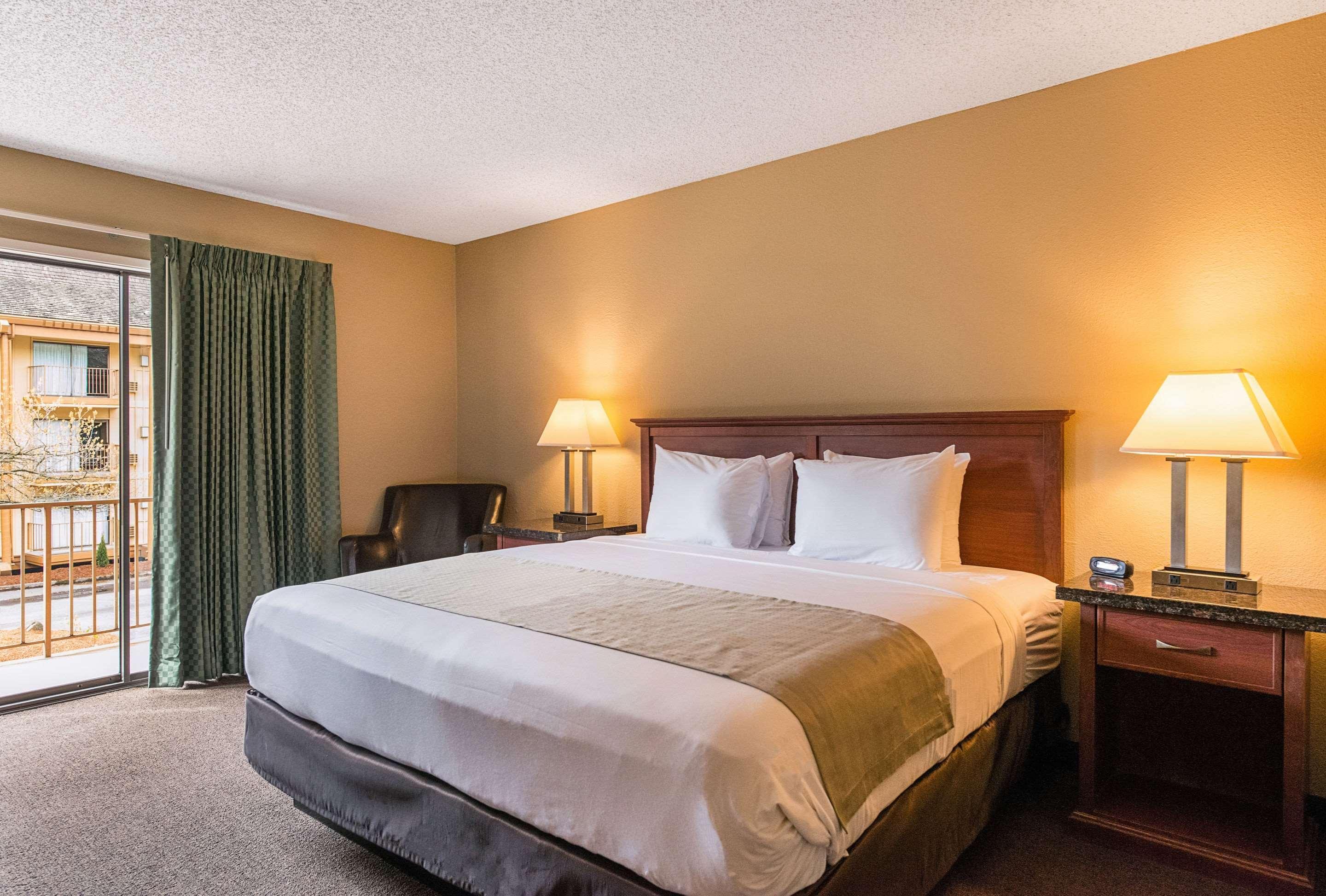 Rodeway Inn & Suites Portland - Jantzen Beach Bagian luar foto